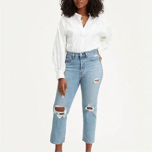 Levi's Wedgie Fit Straight Leg Ankle Jeans Distressed Cotton Cropped Light Wash